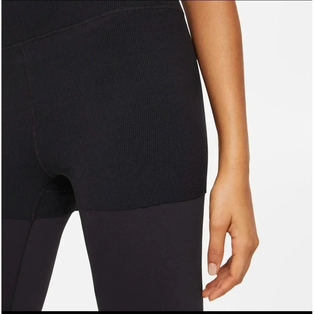 Nike Yoga Luxe Layered Women's XS Training Athletic Leggings DA0729-010 Black